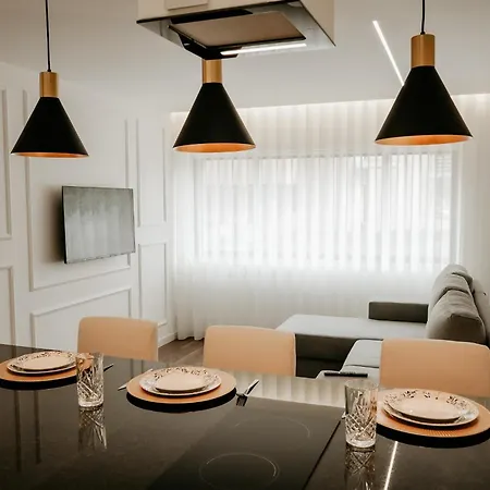 Apartment G 0.7 - G.oogle Nest Smart House *