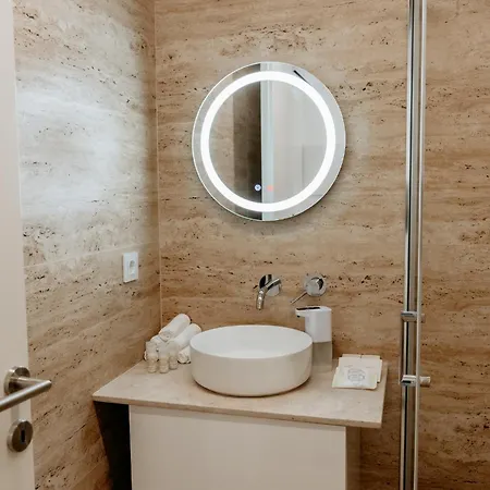 G 0.7 - G.oogle Nest Smart House Apartment *